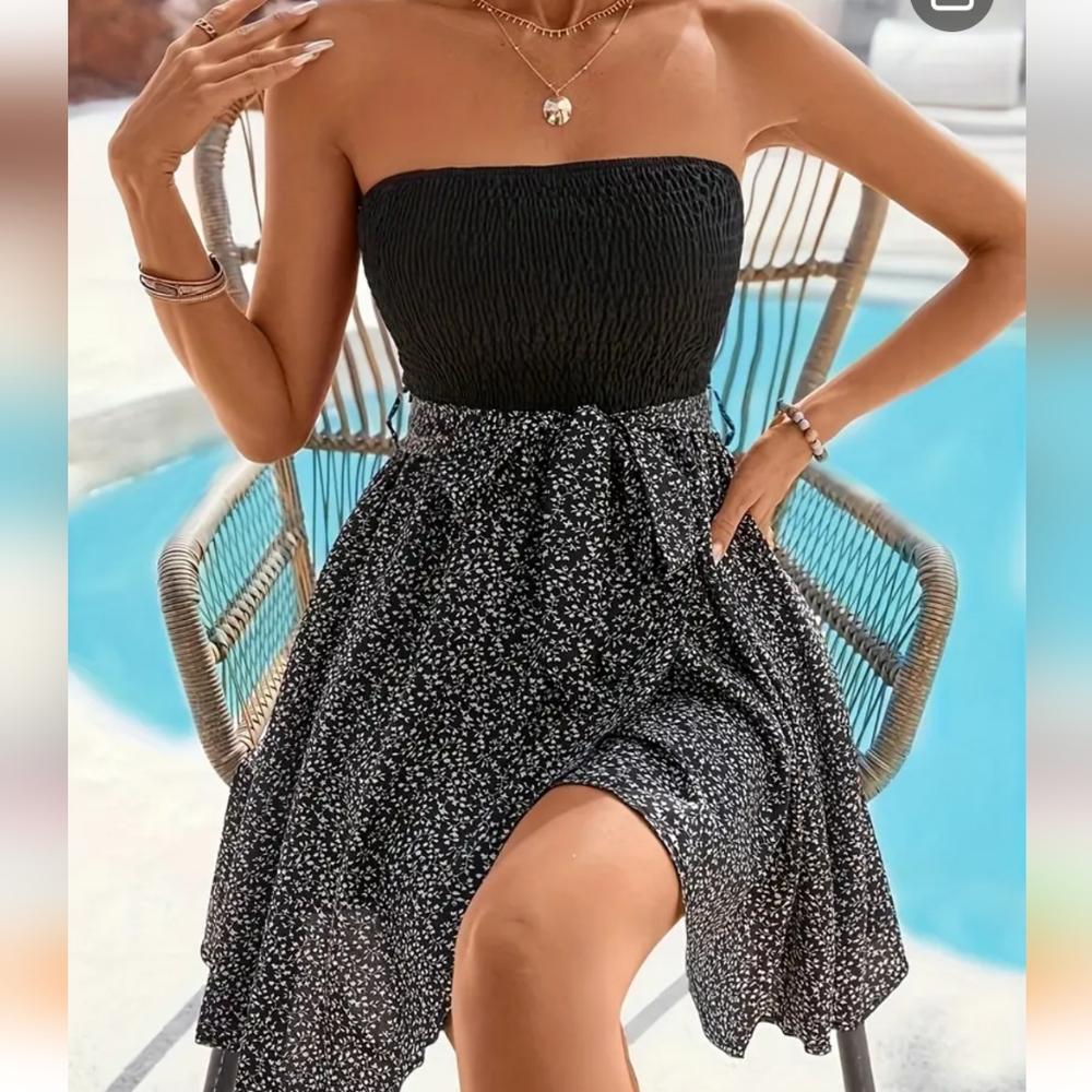 Backless strapless floral print A-line shirred tube dress